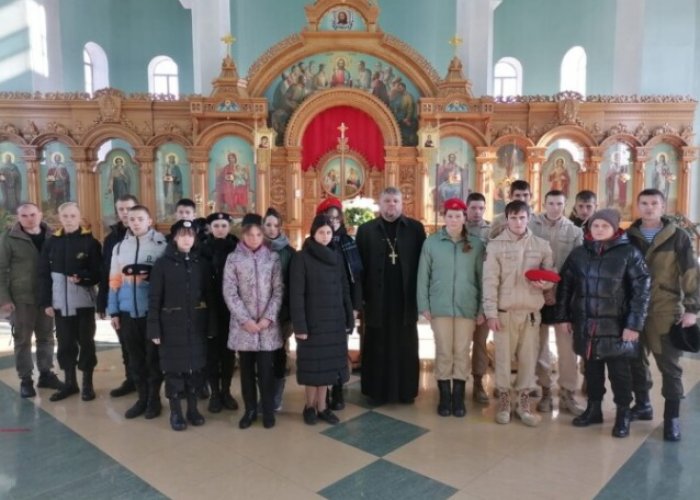 Экскурсия в Свято-Троицкий храм города Гулькевичи на Крещение