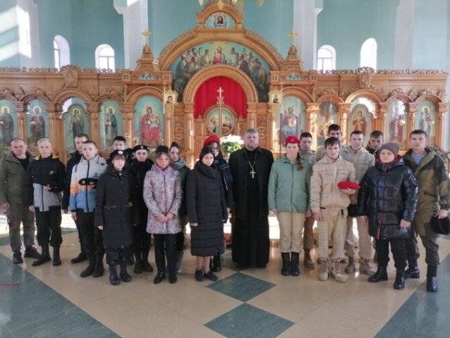 Экскурсия в Свято-Троицкий храм города Гулькевичи на Крещение